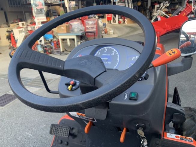 トラクター KB185MA 写真５